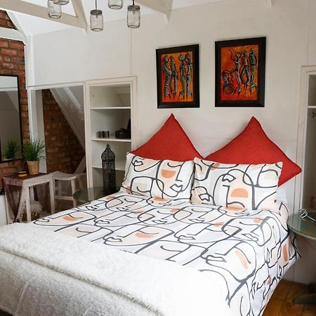 Hotel Honeysuckle Clarens Esterno foto